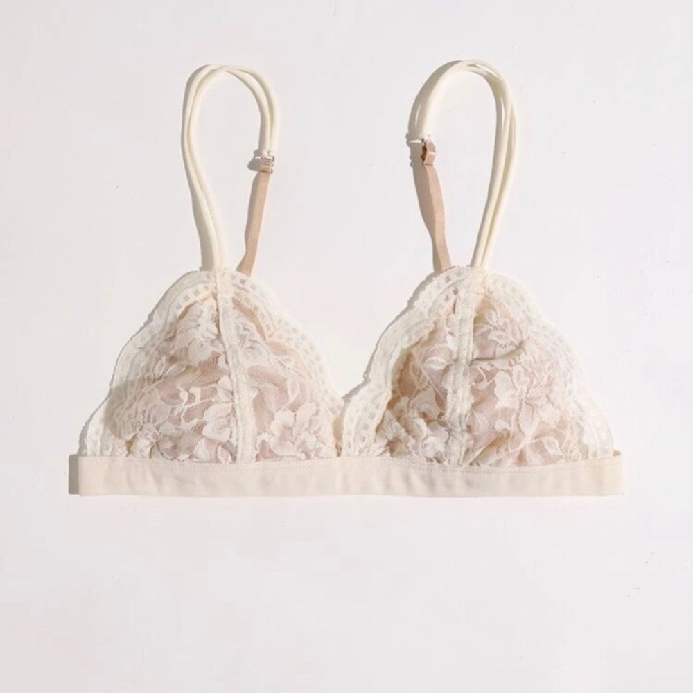 NWOT floral lace bralette 🌿